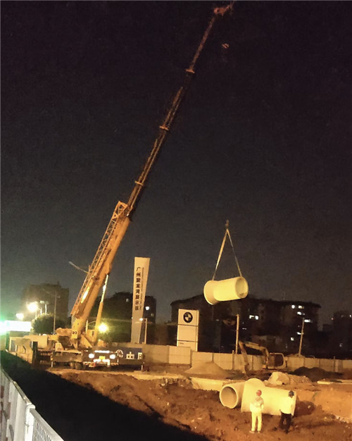 崂山区“弯臂矫正”—— 吊车的 “形变补偿” 技术